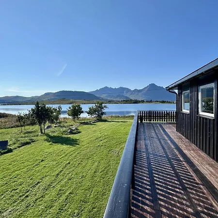 Lofoten Wildlife Panorama Bostad